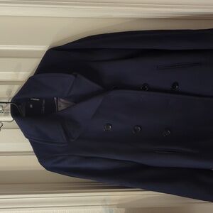 Size 4 Classic Timeless Elegant Can Be Worn Casually Or For Evenings Out